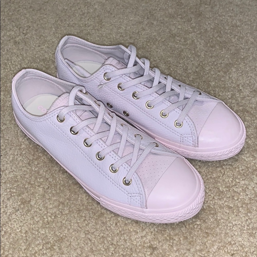 Pink Leather Converse Size 5 - women’s size 7